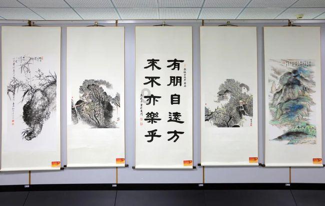 逃出比利树屋