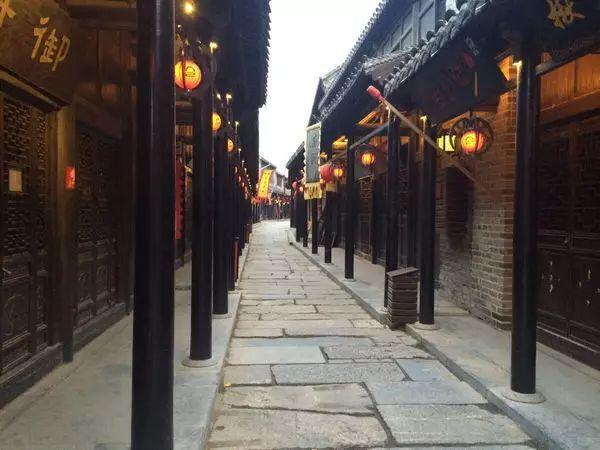 小猪佩奇跳一跳